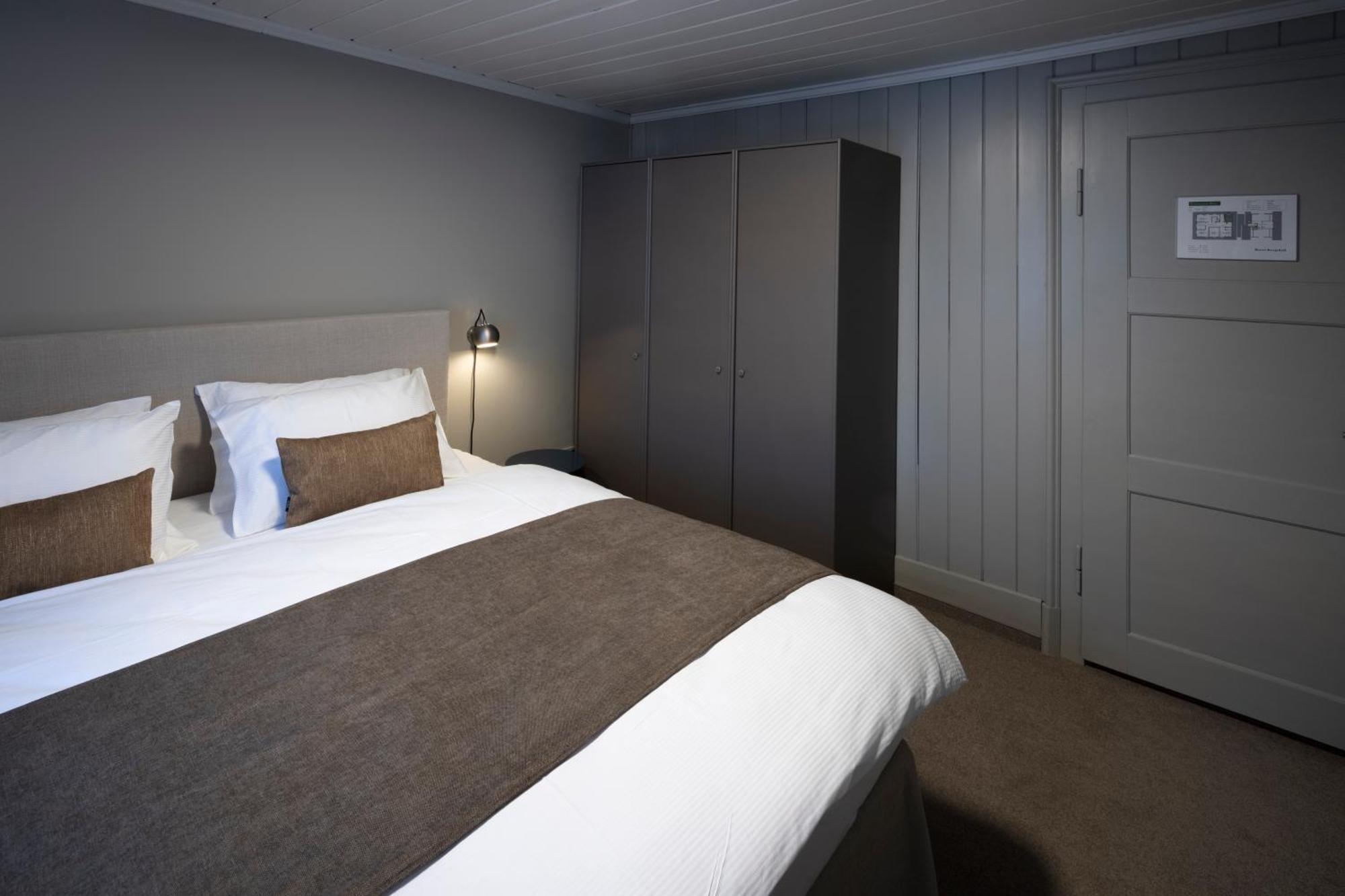 Hotel Bergidyll - Riders Haven Self Check-In Hotel Andermatt Bagian luar foto